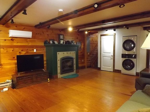 2nd image of 210 Center St