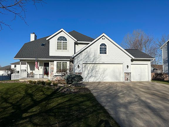 3rd image of 2281 Vantage Ct SE