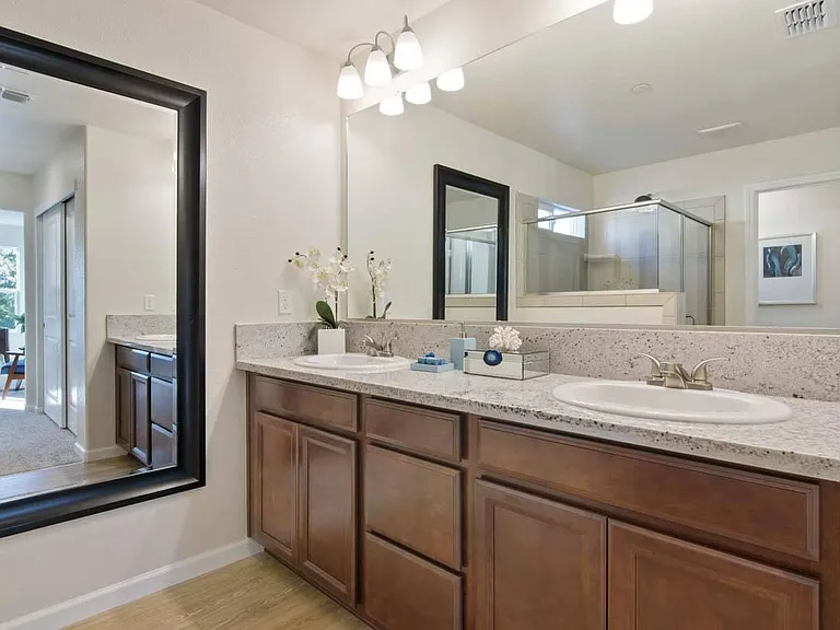 749 Ephesus Ave — Photo 18