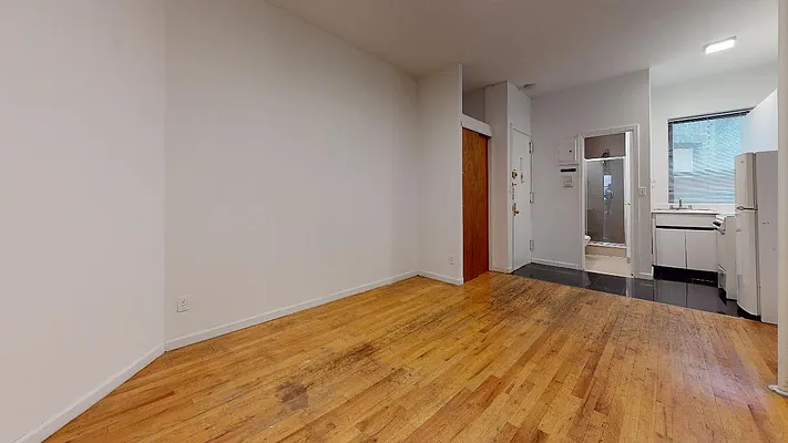 Rented by Bond New York | media 16