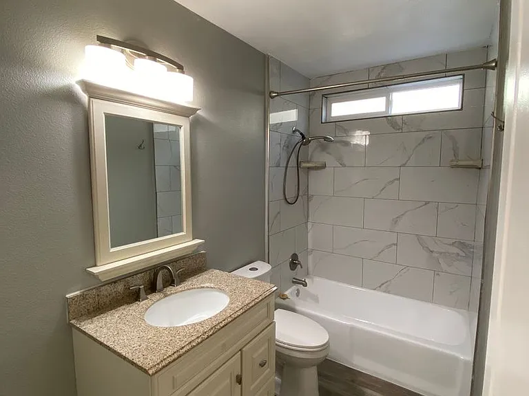 934 N Kent St — Photo 16