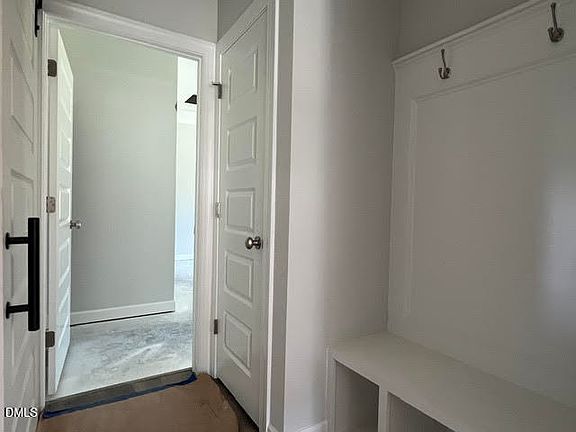 4th image of 111 Lynn Ln
