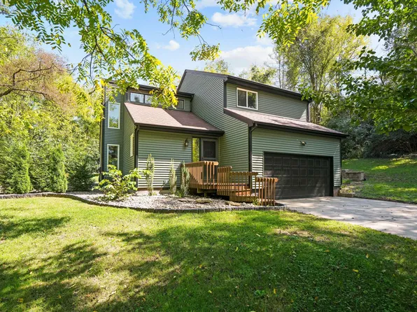 6 Sussex Dr, Athens, OH 45701