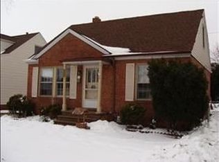 403 E 327th St, Willowick, OH 44095