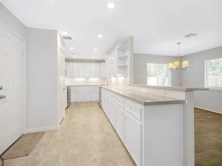 5830 Ettrick Dr — Photo 13