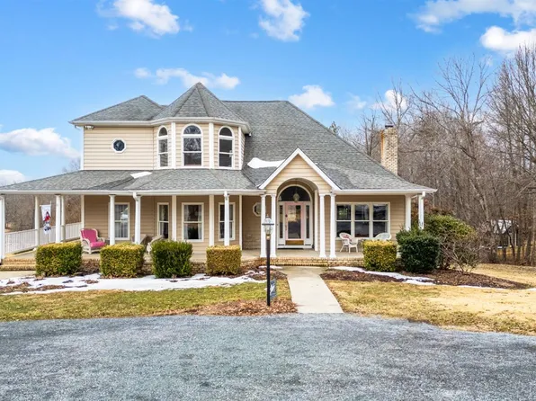 216 Burford Farm Rd, Monroe, VA 24574