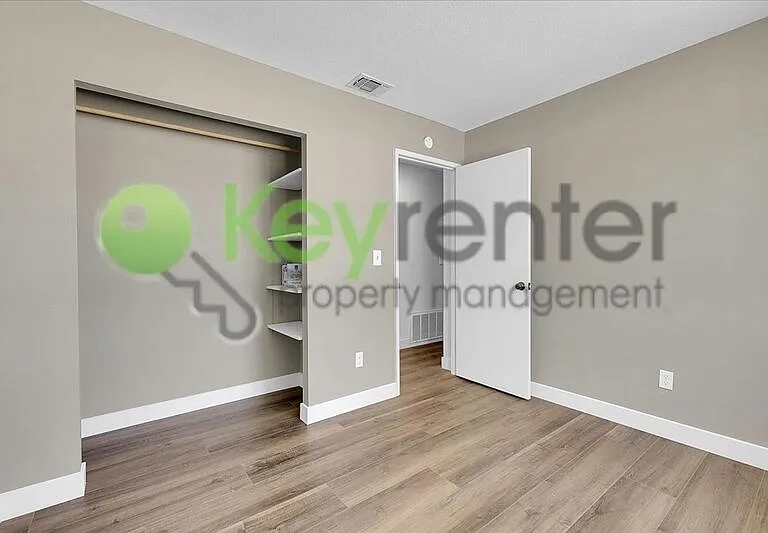 6140 Pinecreek Way — Photo 18