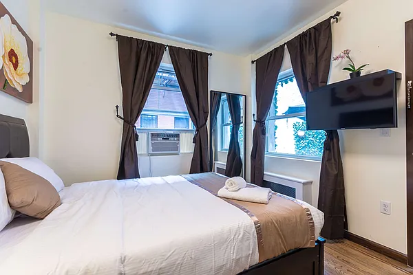 Rented by Townhouse Apartments | media 15