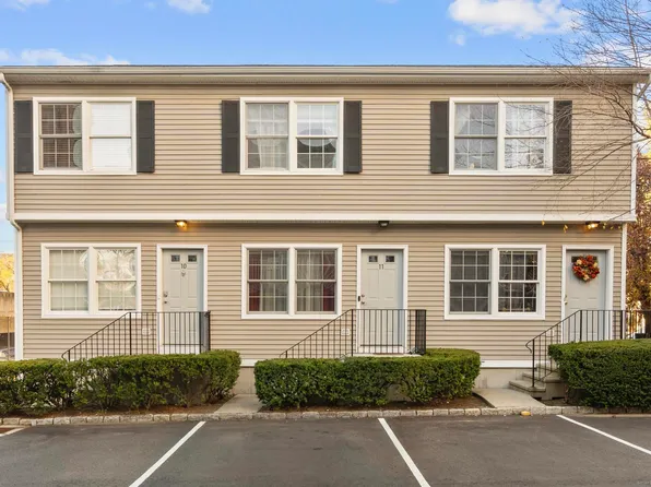48 Strawberry Hill Avenue #11, Stamford, CT 06902