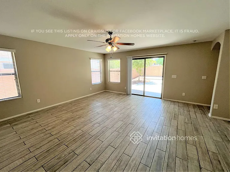 11310 N 161st Dr — Photo 8