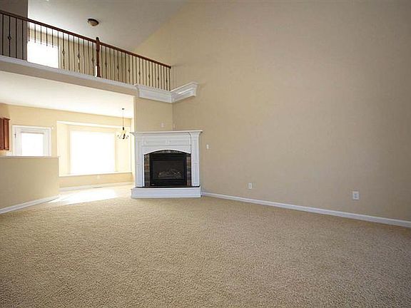 5th image of 2352 Ice House Way
