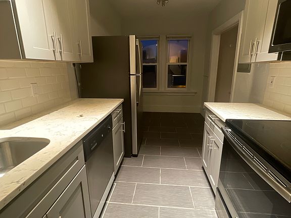 2nd image of 7355 Lindell Blvd APT 304