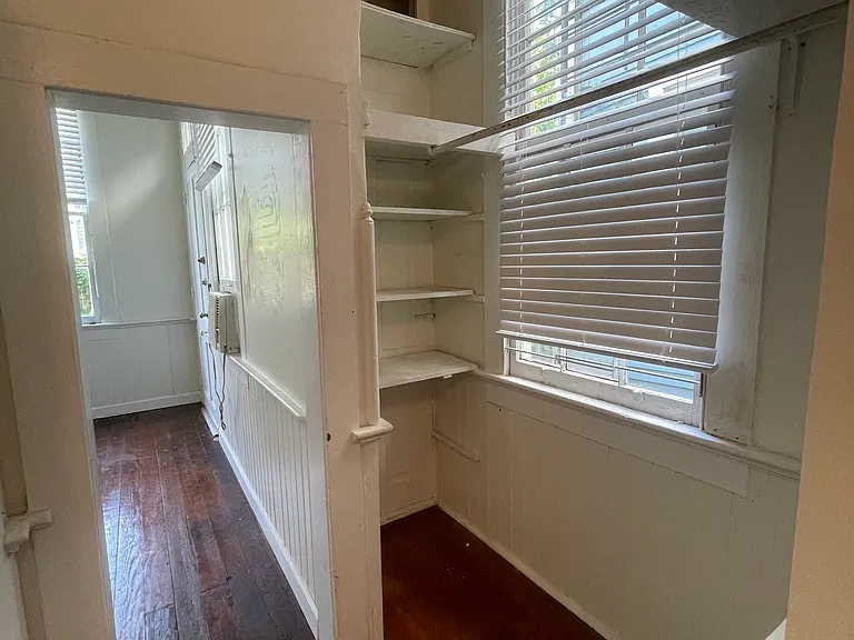4907 Camp St #B — Photo 3