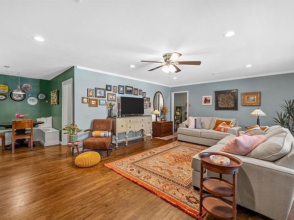 5th image of 3816 Pine Ave