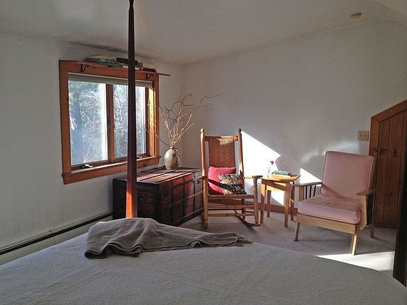 Master bed 2nd floor