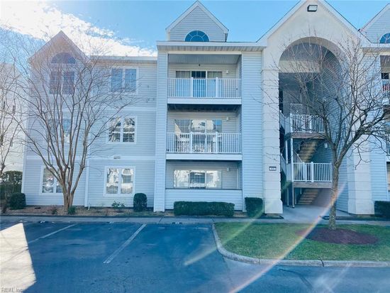 916 Charnell Dr Apt 200 Virginia Beach Va 23451 Mls 10365366 Zillow