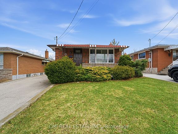 2nd image of 251 Fairridge Rd