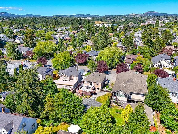 4th image of 367 Vincent Ave