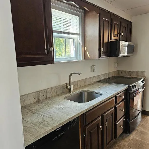 616 Beverly Dr S — Photo 11