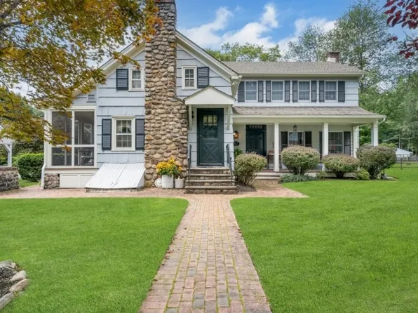 731 Lawlins Rd, Franklin Lakes Boro, NJ 07417