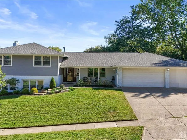 1606 Hillrose Pl, Fairborn, OH 45324