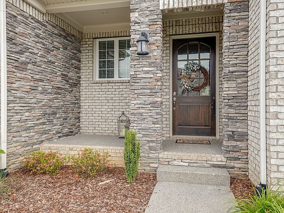 2nd image of 101 Hankins Ct