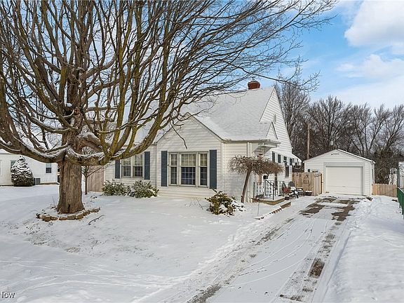 2nd image of 223 Palmetto Ave