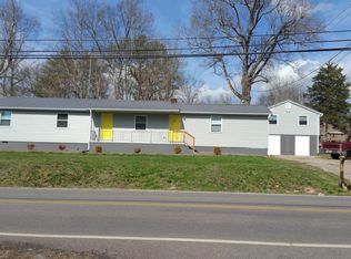 751 E Inskip Dr, Knoxville, TN 37912