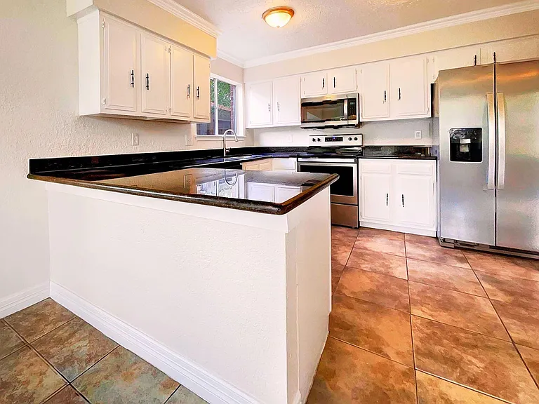7422 Breccia Dr — Photo 6