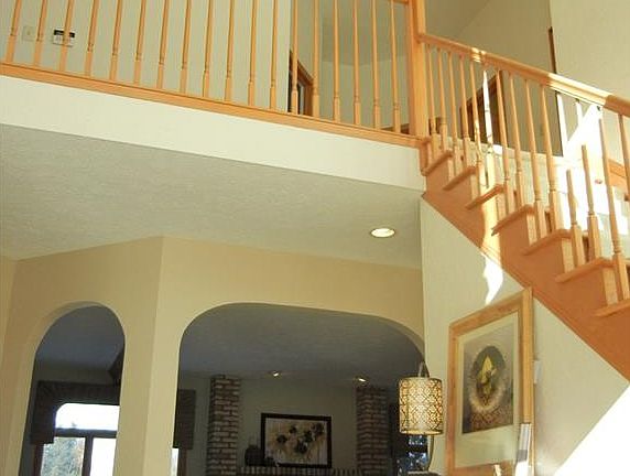 5th image of 14950 Regency Dr