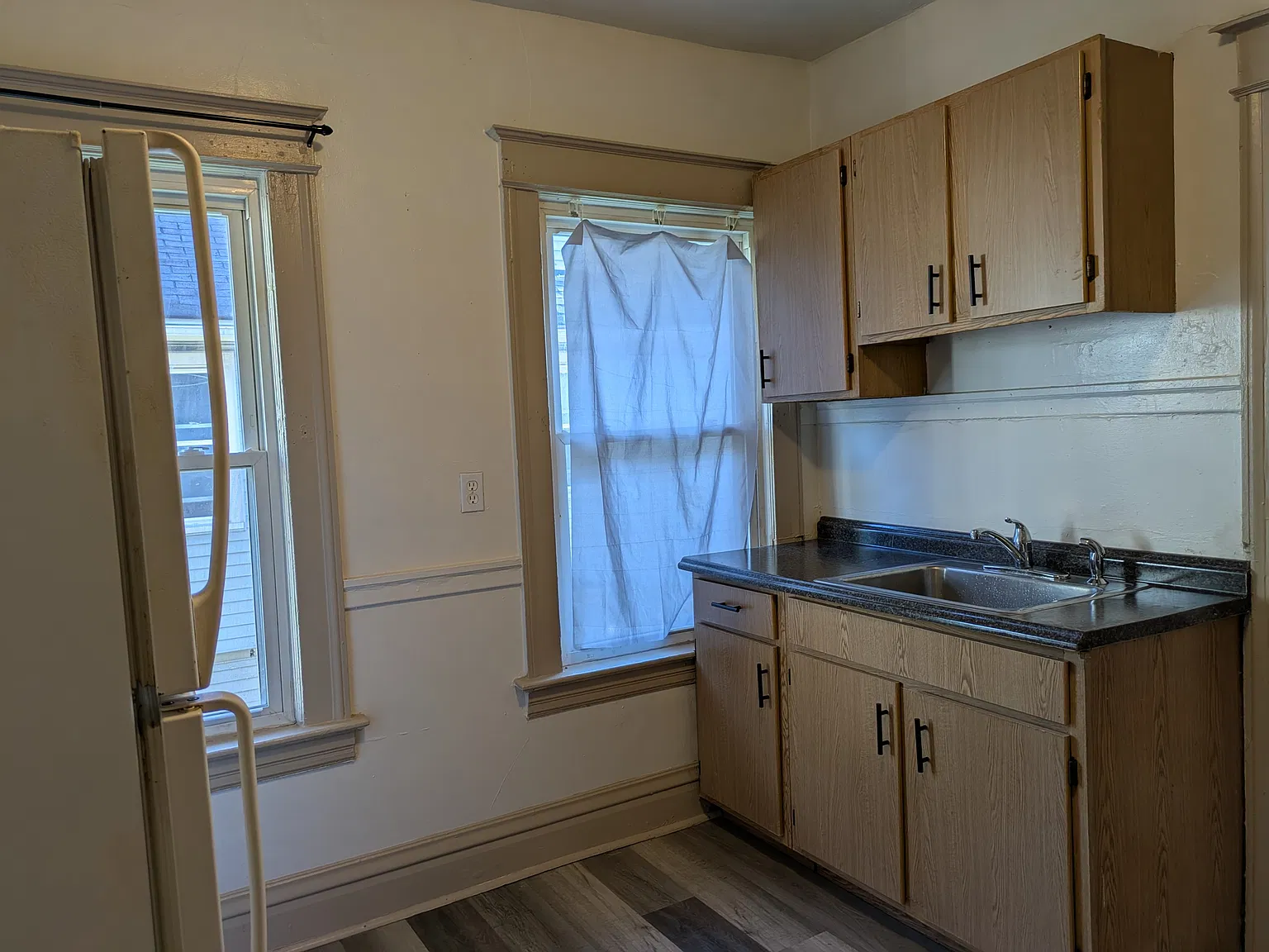 2 bed, 1089 sqft, $1,300 — Photo 4