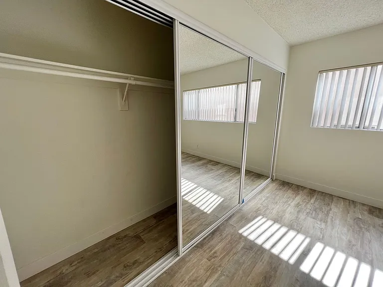 can372 — Photo 25