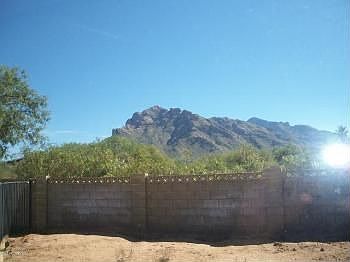 5th image of 742 W Paseo Norteno