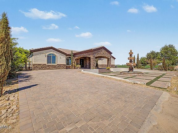 2nd image of 22516 W SOUTH MOUNTAIN Avenue