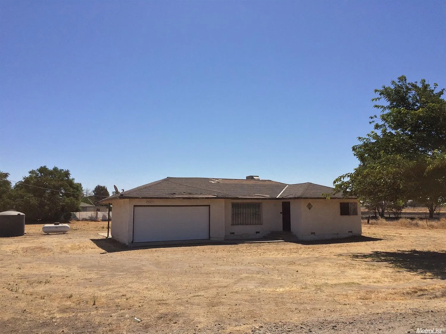 21883 Road 20 photo 1