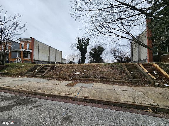 4th image of 3714 Reisterstown Rd