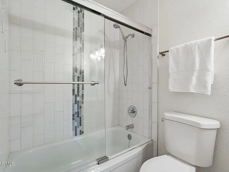 8725 E Coronado Rd — Photo 33