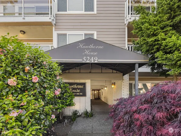 5249 40th Avenue NE #201, Seattle, WA 98105