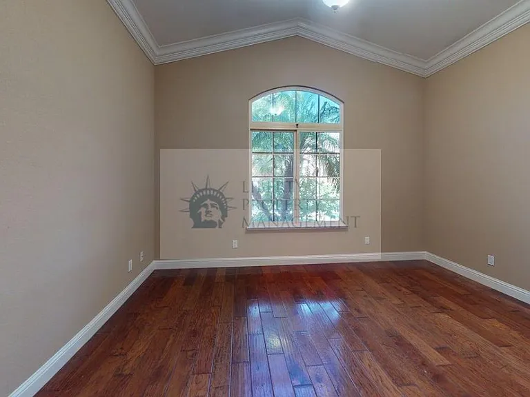 1004 Marigold Ln — Photo 14