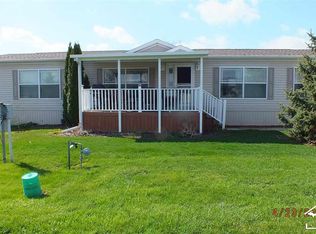 384 Zinnia Ct, Erie, MI 48133