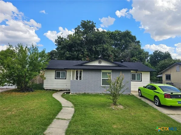1930 Calais Dr, San Antonio, TX 78224