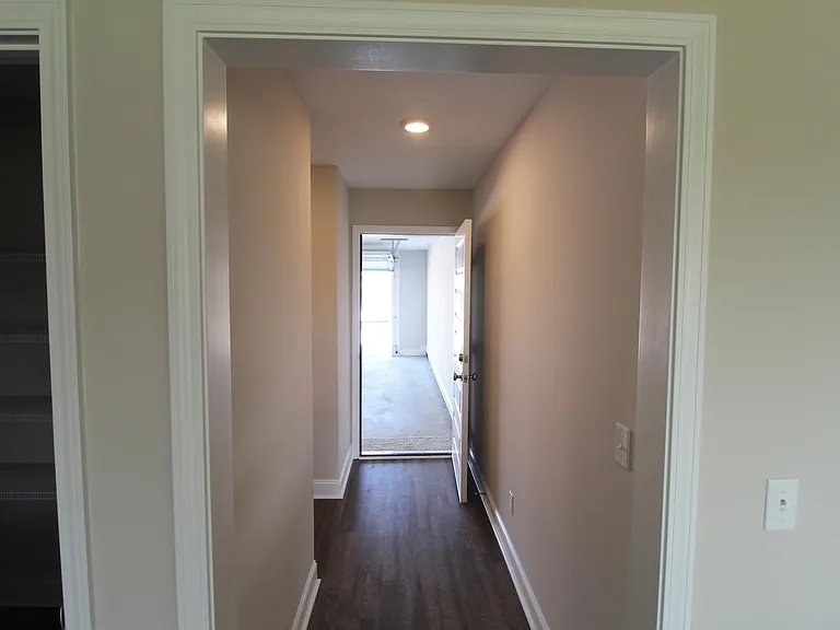 406 Noble Ct — Photo 21