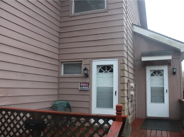 208 E Cherry St, New Castle, PA 16102