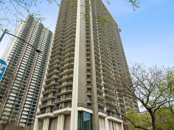 6007 N Sheridan Rd APT 26F, Chicago, IL 60660
