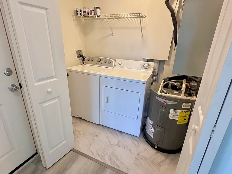 6413 Astor Village Ave #203 — Photo 15