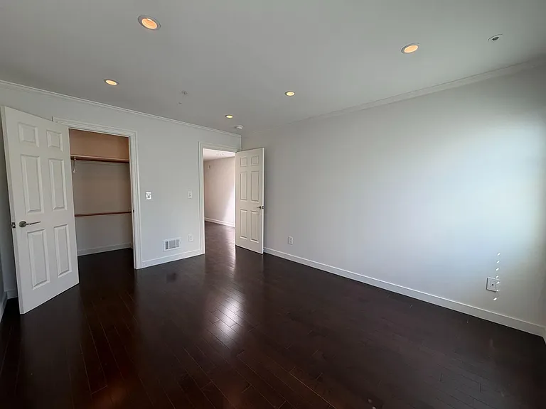 2050 Divisadero St #3 — Photo 38