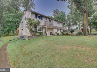 1001 Division Ave, Willow Grove, PA 19090