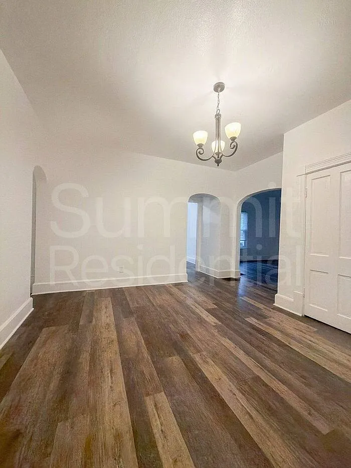 2 bed, 1.0 bath, 980 sqft, $995 — Photo 3