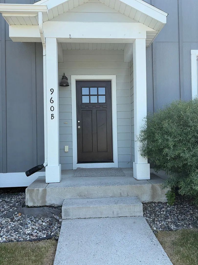Rosa Way — Photo 3