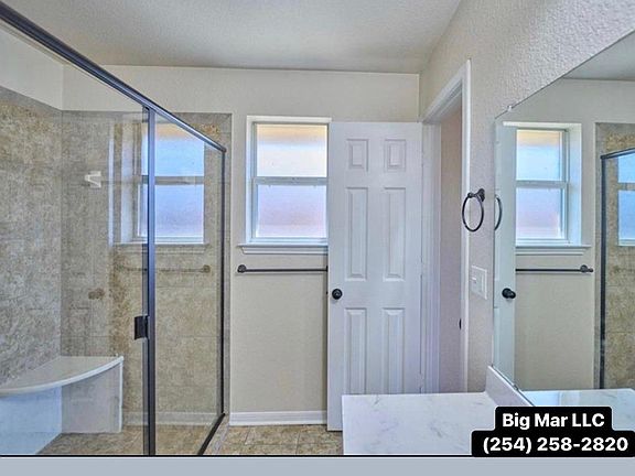3rd image of 402 Little Dipper Dr